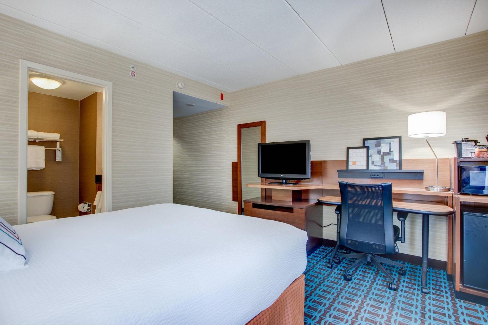 Fairfield Inn Portsmouth Seacoast Экстерьер фото